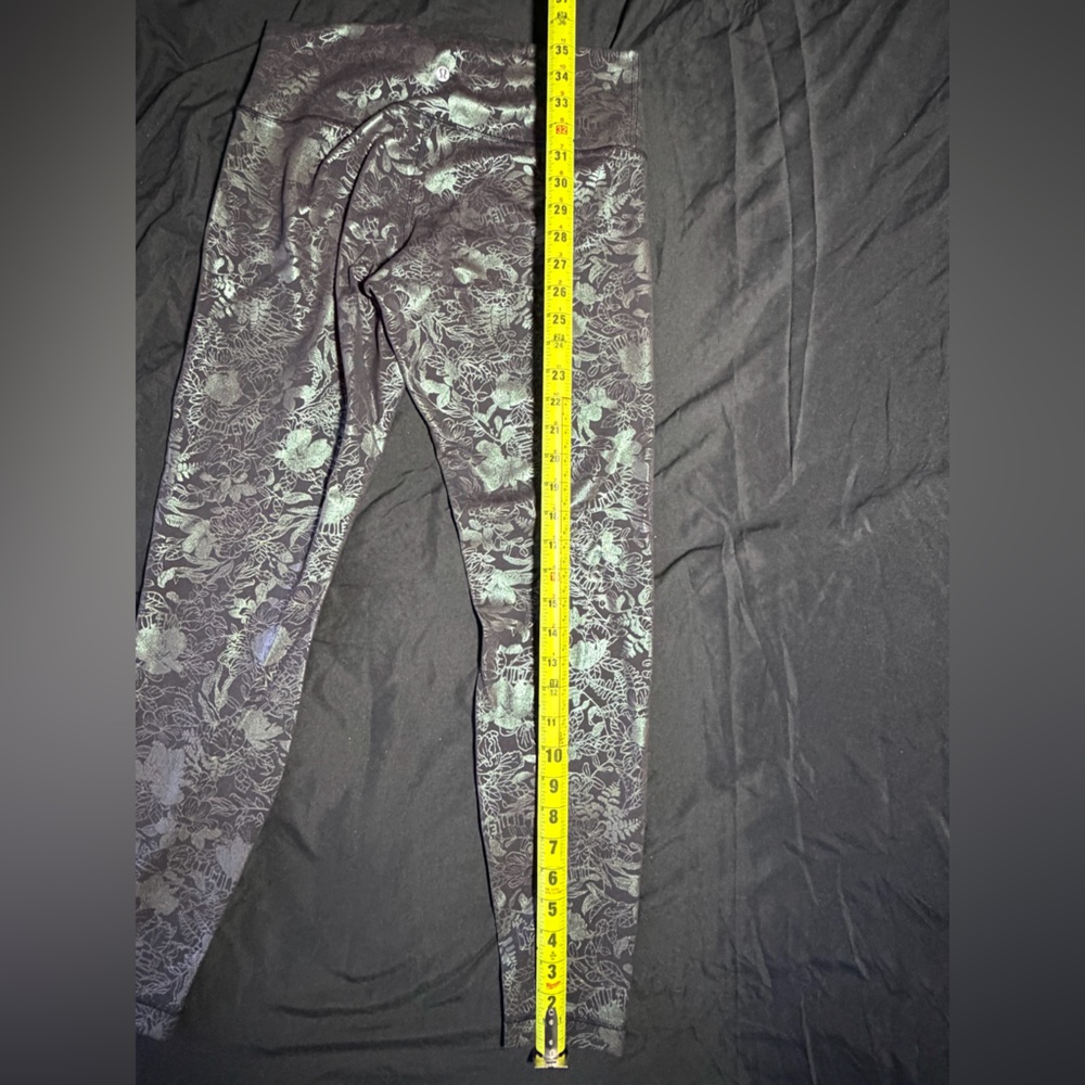 Lululemon Athletica Black Floral Leggings - Picture 7 of 7